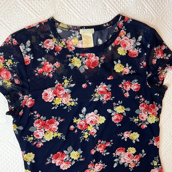 Love on Tap XL Navy Blue Floral Blouse - Picture 9 of 13